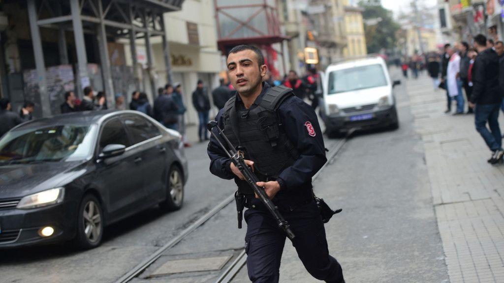 Selbstmord-Anschlag in Istanbul mit mehreren Toten