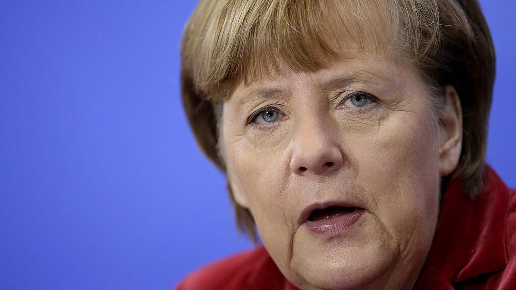Anzeige gegen Merkel: NGOs wollen Snowden als Zeugen.