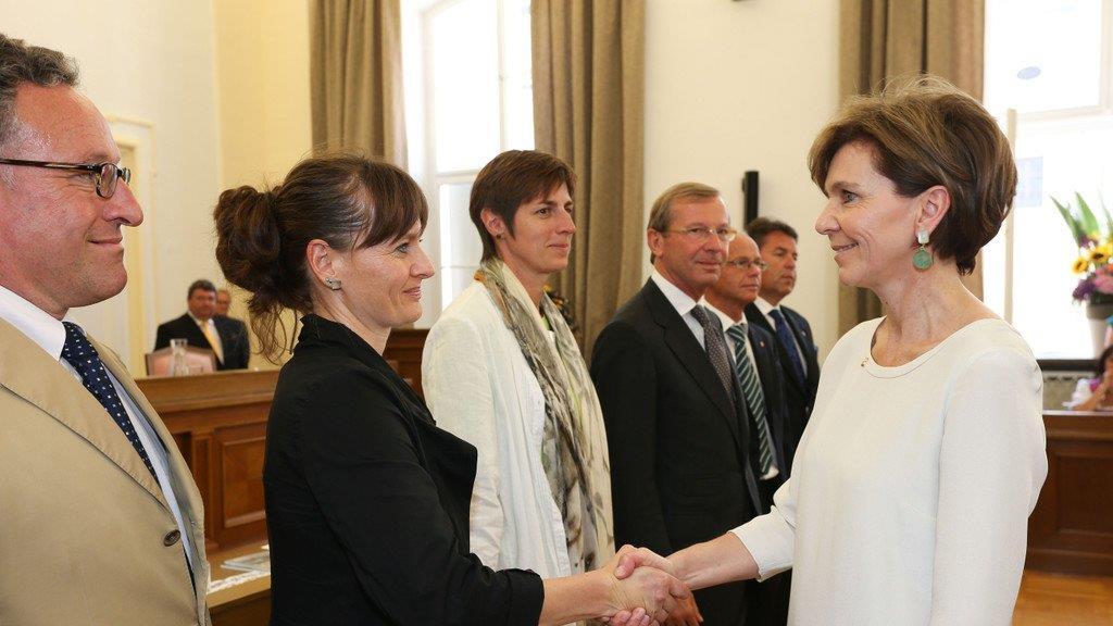Neue Landesregierung angelobt, III