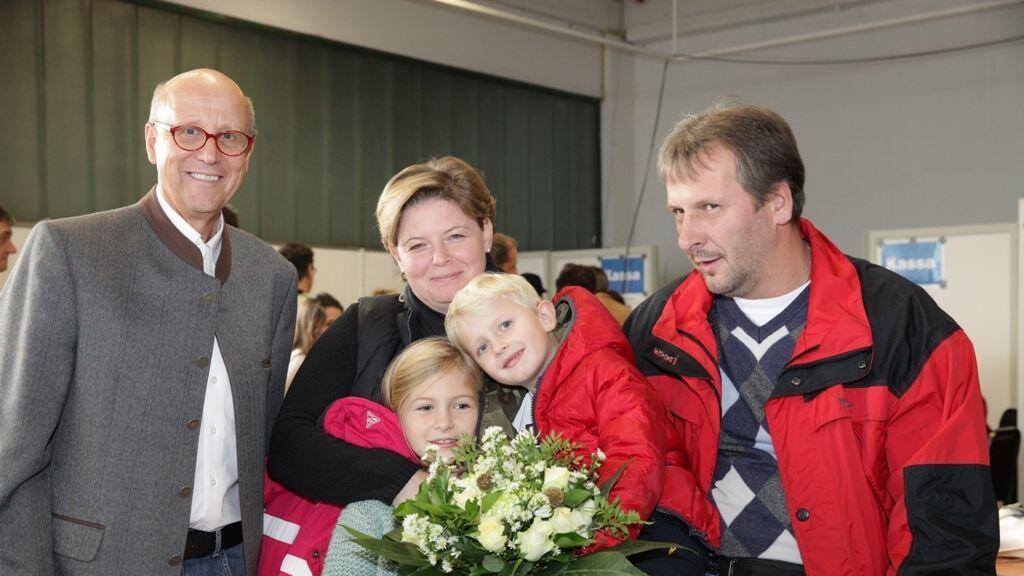 AK-Präsident Siegfried Pichler mit Karin, Christina, Philipp und Manfred Schäffel.