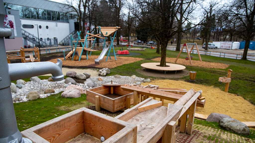 Hochseilgarten im Volksgarten