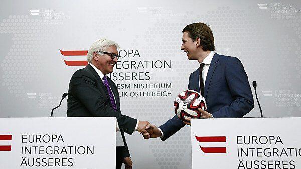 Steinmeier schenkte Kurz einen Fußball