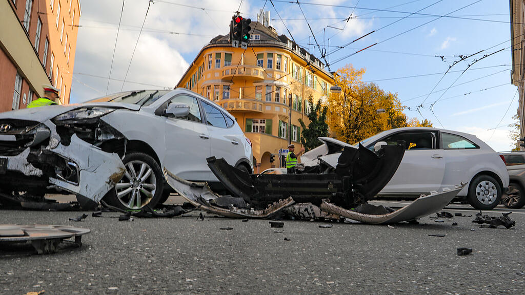 Pkw-Crash Salzburg-Nonntal