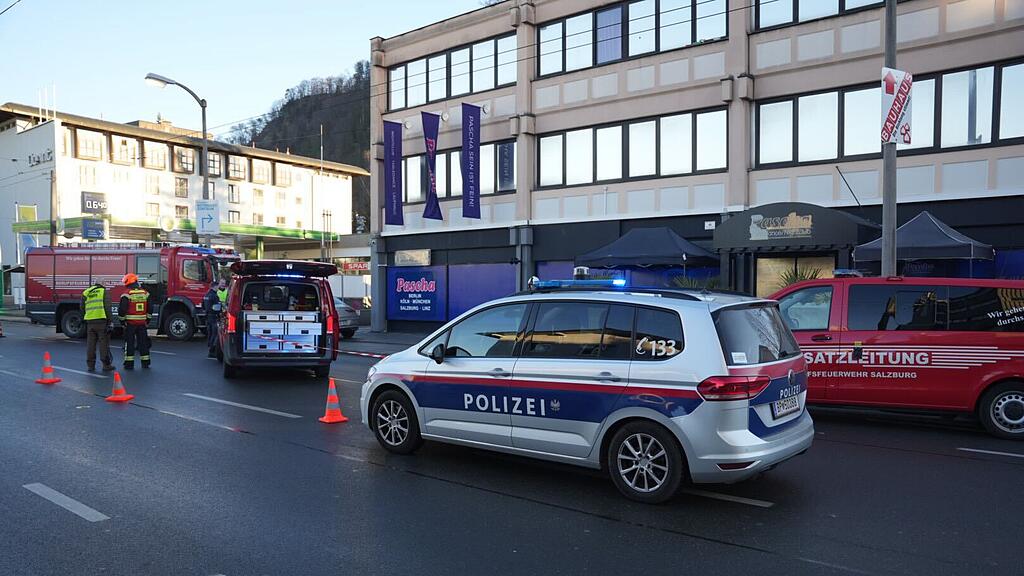 feuerwehrauto gegen pkw