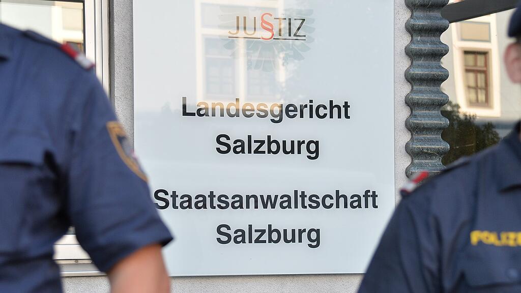 Immer öfter werden gefährliche Gegenstände in österreichischen Gerichten beschlagnahmt.