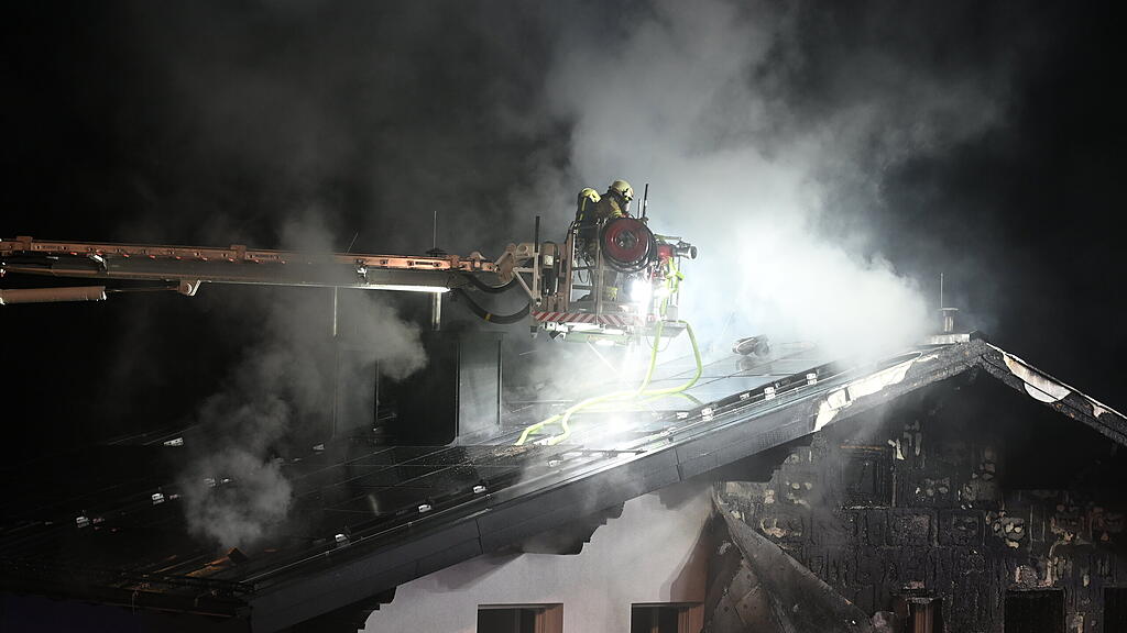 Alarmstufe 4 bei Wohnhausbrand in St. Johann