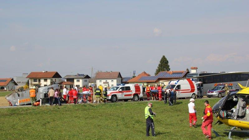 Busunglück in Schwand im Innkreis, II