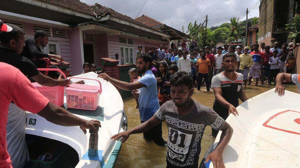 Über 100 Tote nach Unwettern in Sri Lanka