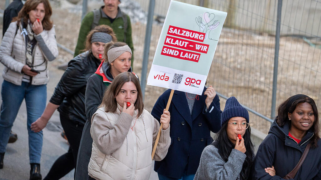Pflege-Demo in Salzburg