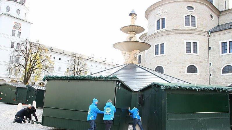 Aufbauarbeiten am Sonntag, II