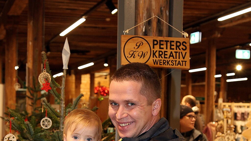 Adventmarkt in Hallein ist Er\u00f6ffnet