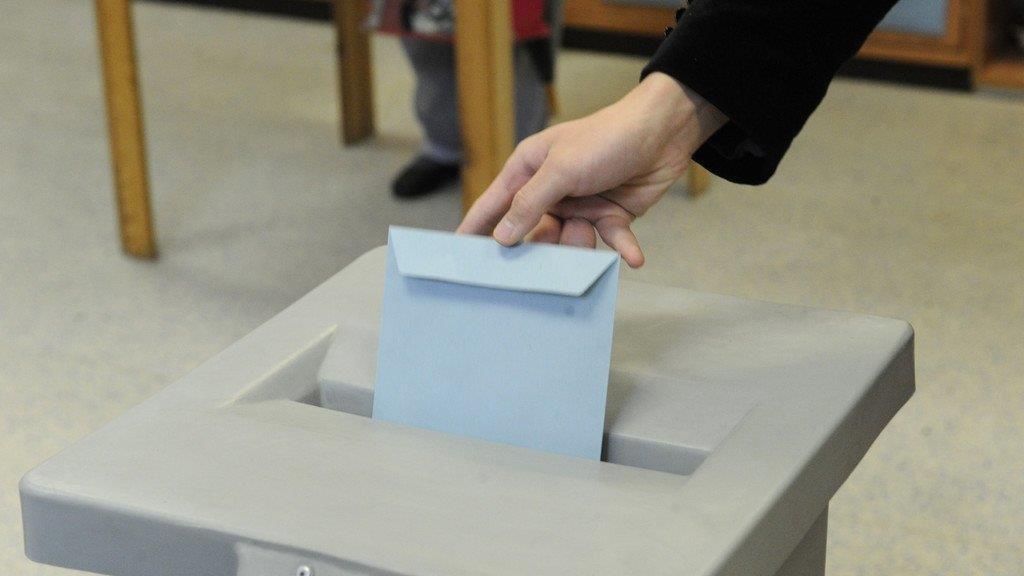 Nationalratswahl: Spitzenkandidaten geben Stimme ab