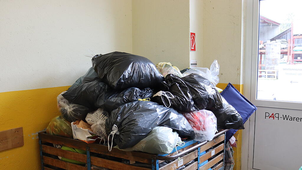 So wird alter Kleidung neues Leben eingehaucht