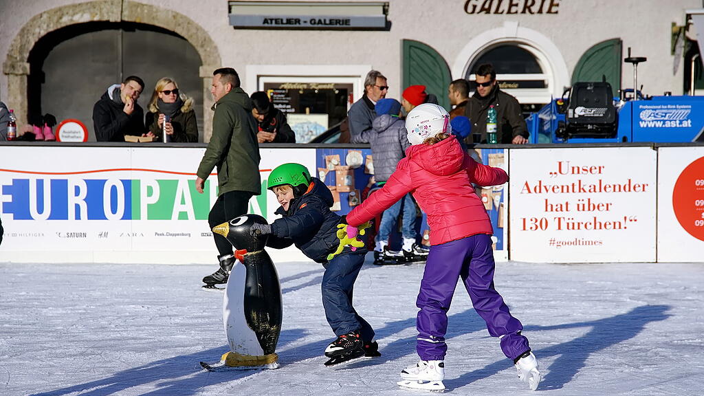 Eislaufen Mozartplatz