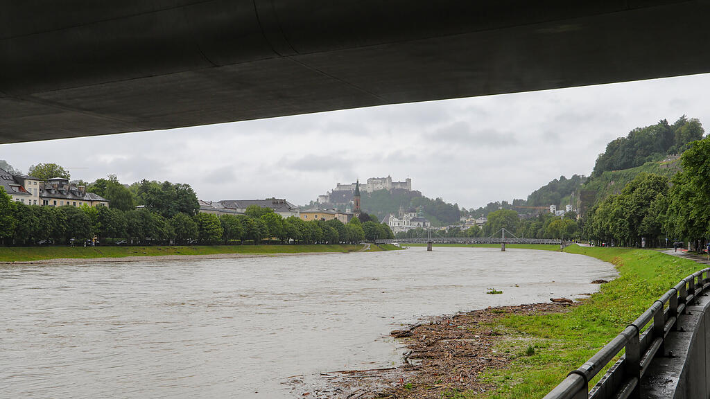 Radunterführungen entlang der Salzach gesperrt