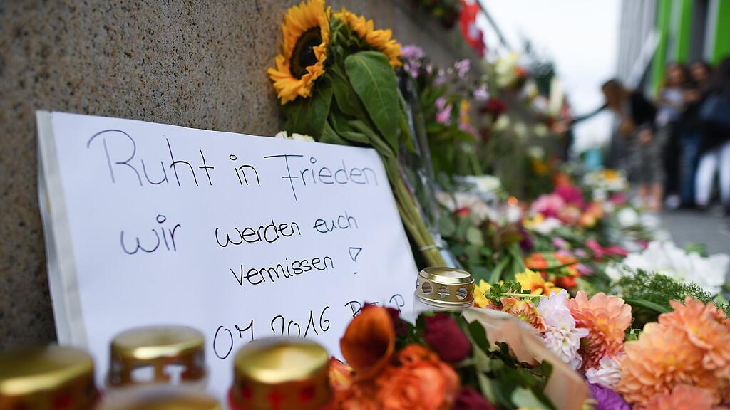 Drei Menschen aus einer Familie sollen unter den Opfern sein.