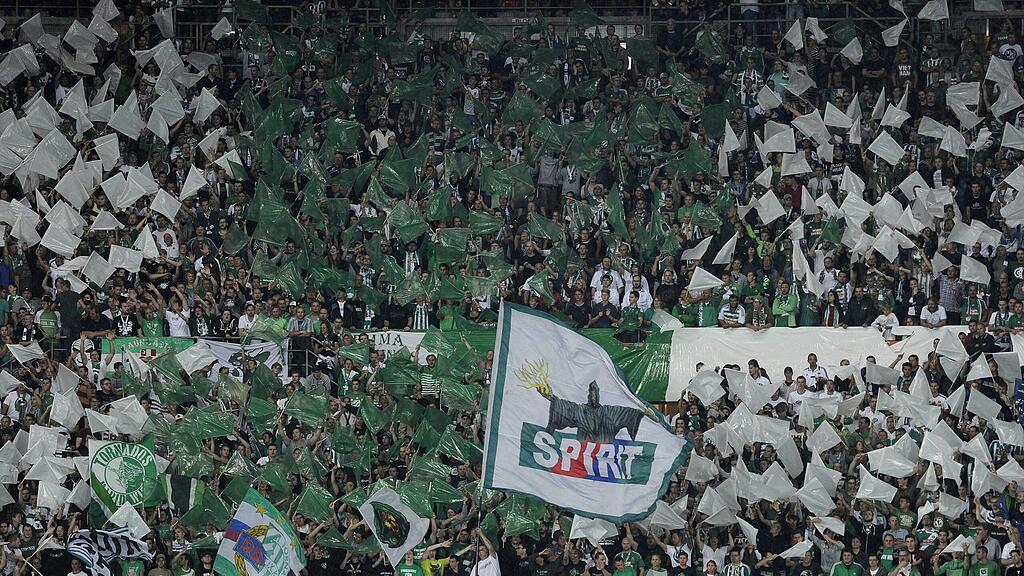 Zehn niederländische Fans wurden bereits vor Anpfiff verhaftet.