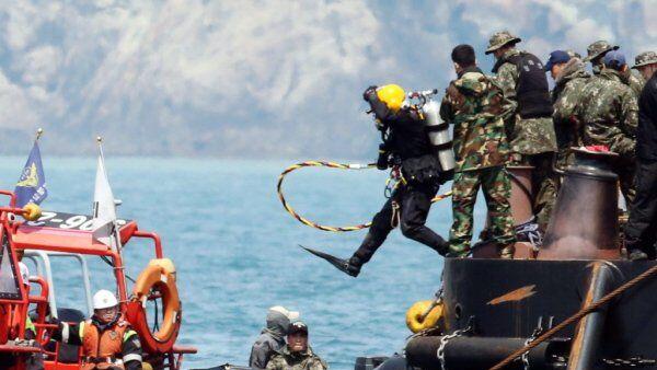 Taucher suchen weiter nach Vermissten