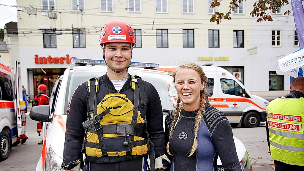 Wasserrettung, Rotes Kreuz, \u00dcbung