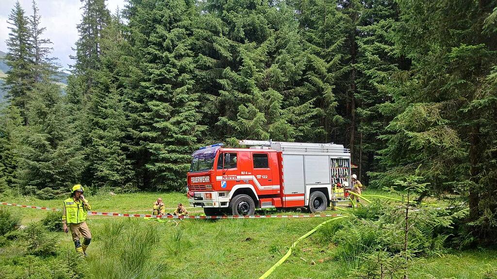 Flugzeugabsturz in Wald im Pinzgau