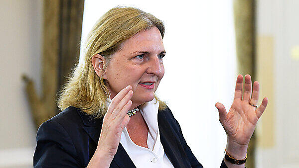 Kneissl plädiert für eine strategische Partnerschaft