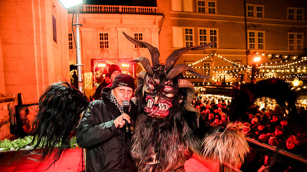 Der Krampuslauf am Christkindlmarkt