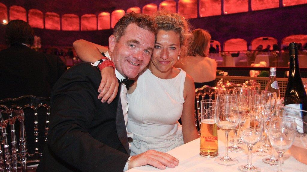 Salzburger Festspielball, III