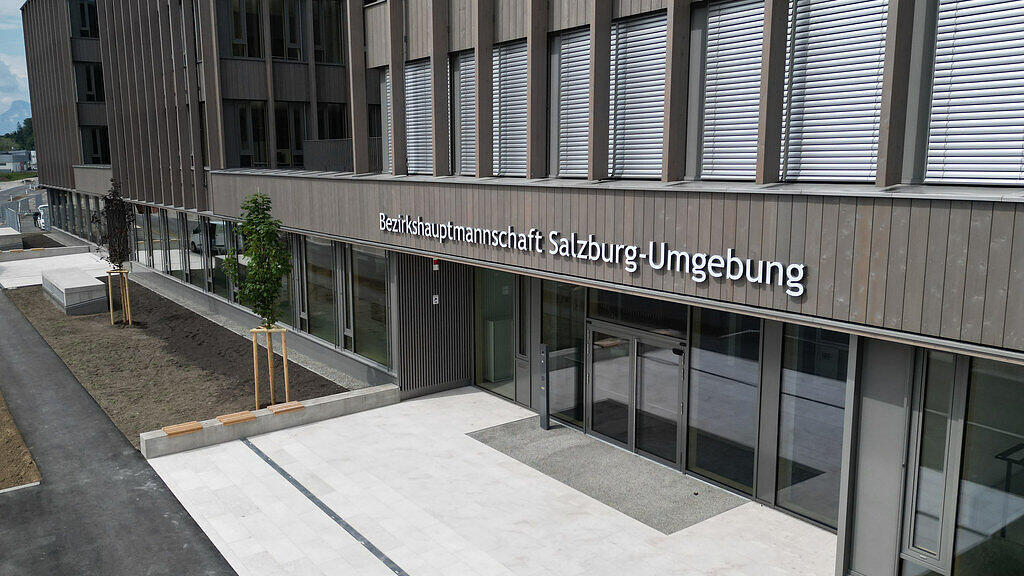 Lokalaugenschein neue BH Salzburg-Umgebung, II