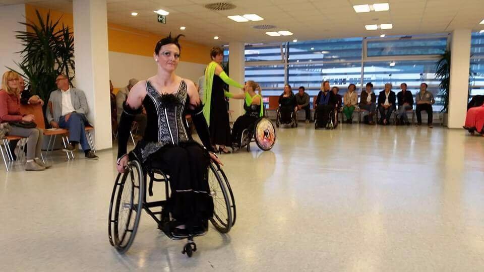 WheelChairDancers Salzburg begeistern mit ihrem Programm.