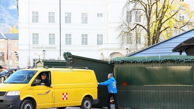Aufbauarbeiten am Sonntag, II