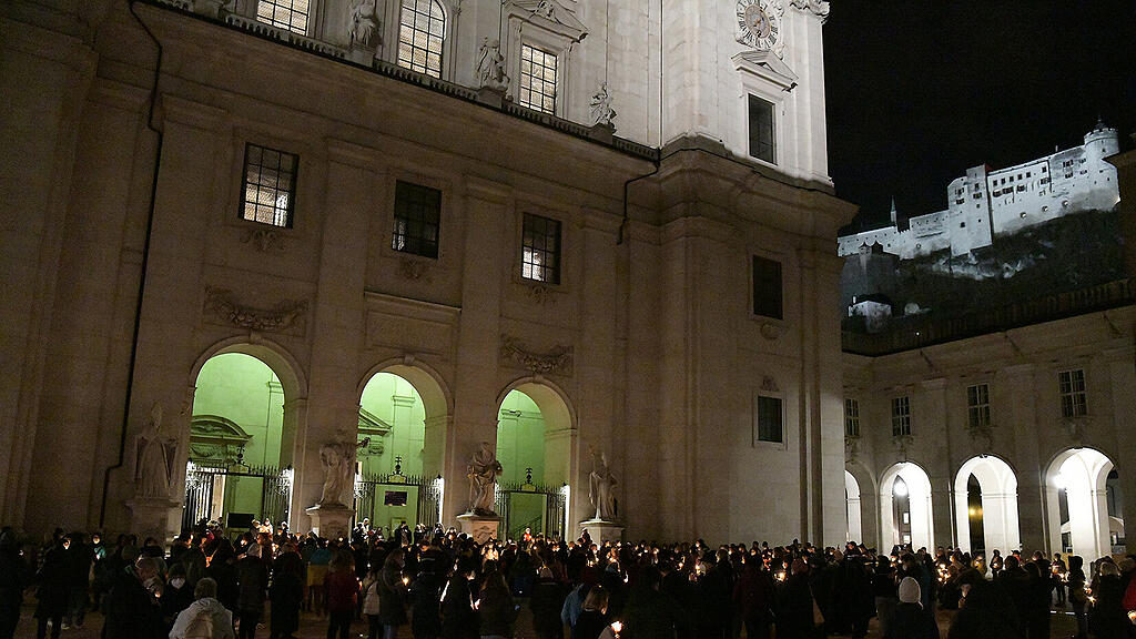 Lichtermeer_Dom_Salzburg