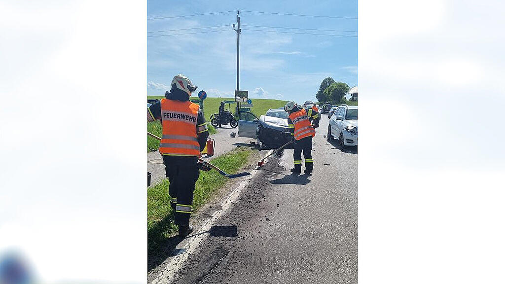 Crash mit 4 Autos in Palting