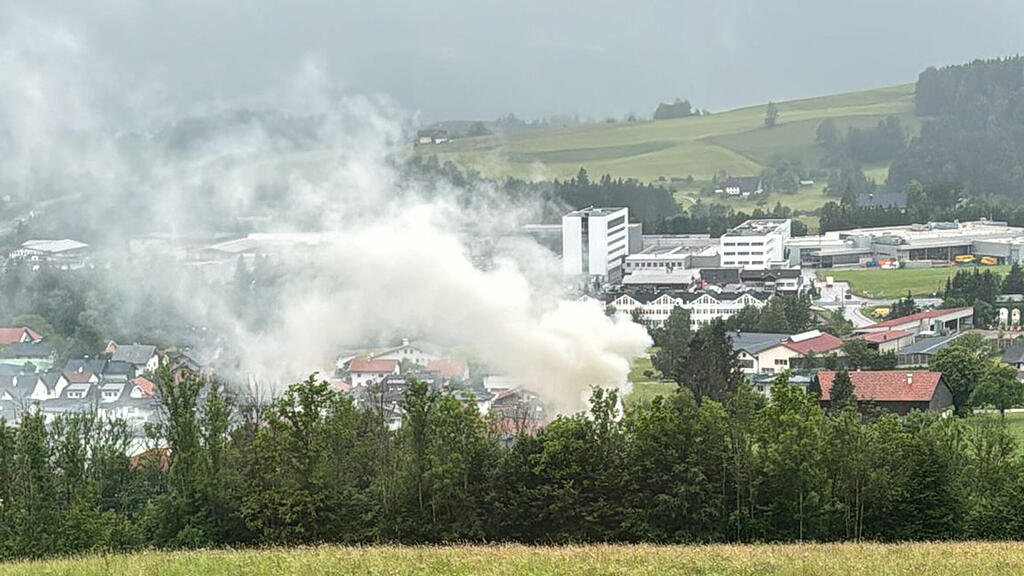 Industriebrand in Tiefgraben