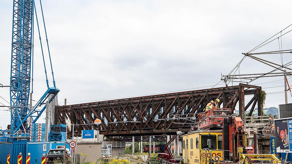 Kran, Wienerdammbrücke, Bahnhofsstraße