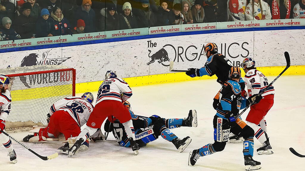EC Red Bull Salzburg gegen Black Wings Linz