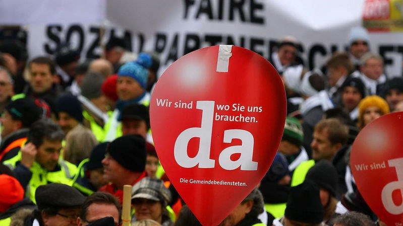 Salzburger demonstrieren in Wien