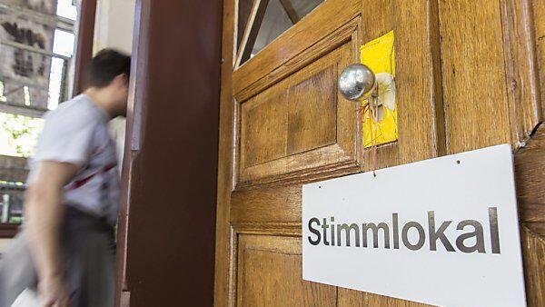 Schweizer wollen 61 Privatkrankenkassen behalten