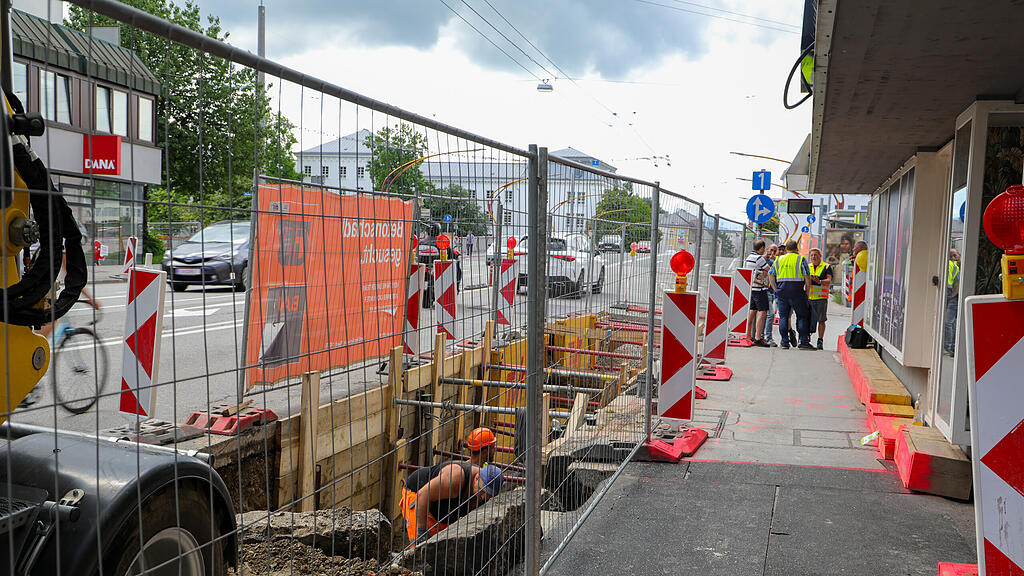 Baustelle in der Saint-Julien-Straße sorgt für Stau