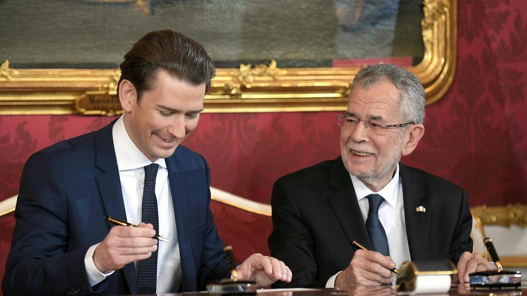 Regierung wird angelobt