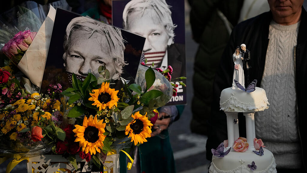 Julian Assange heiratet Stella Moris im Gefängnis
