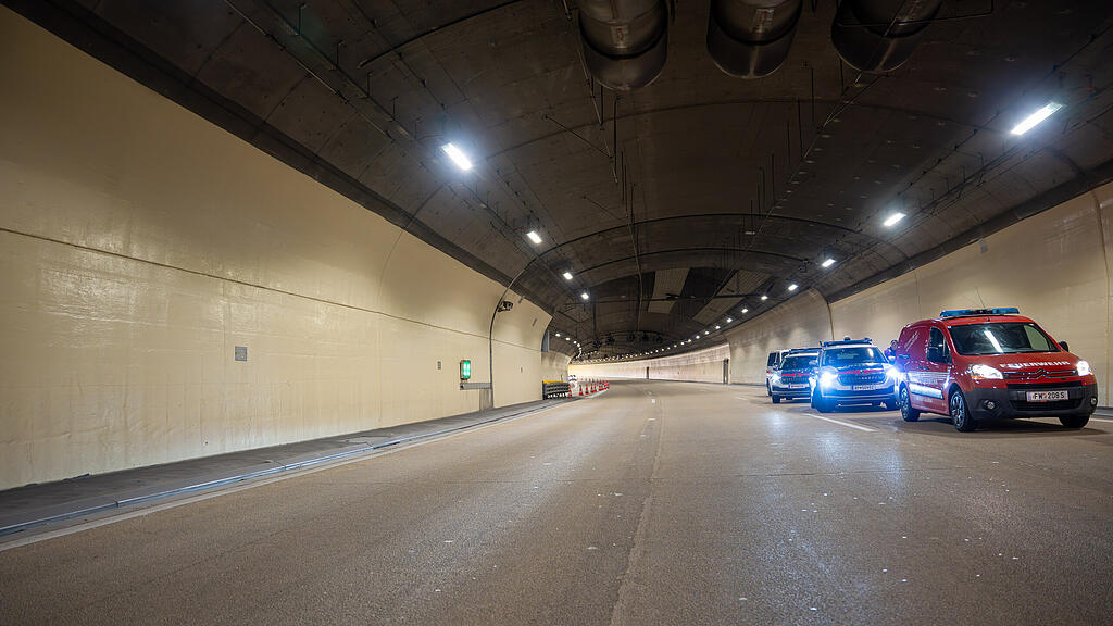 Große Einsatzübung im Lieferinger-Tunnel