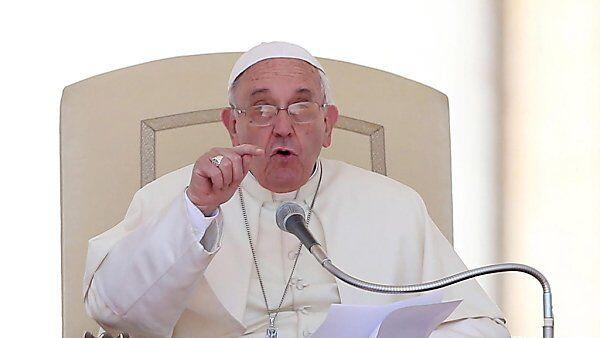 Klare Kritik des Papstes am Menschenhandel