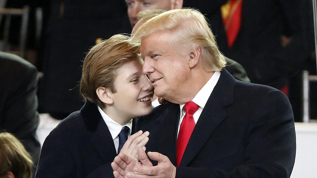 Barron Trump mit seinem Vater Donald.