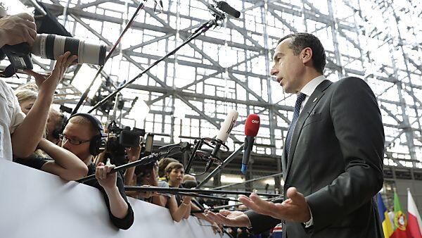 Das Völkerrecht sieht ein Asylverfahren in Europa vor