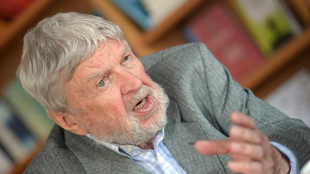 Hardy Krüger