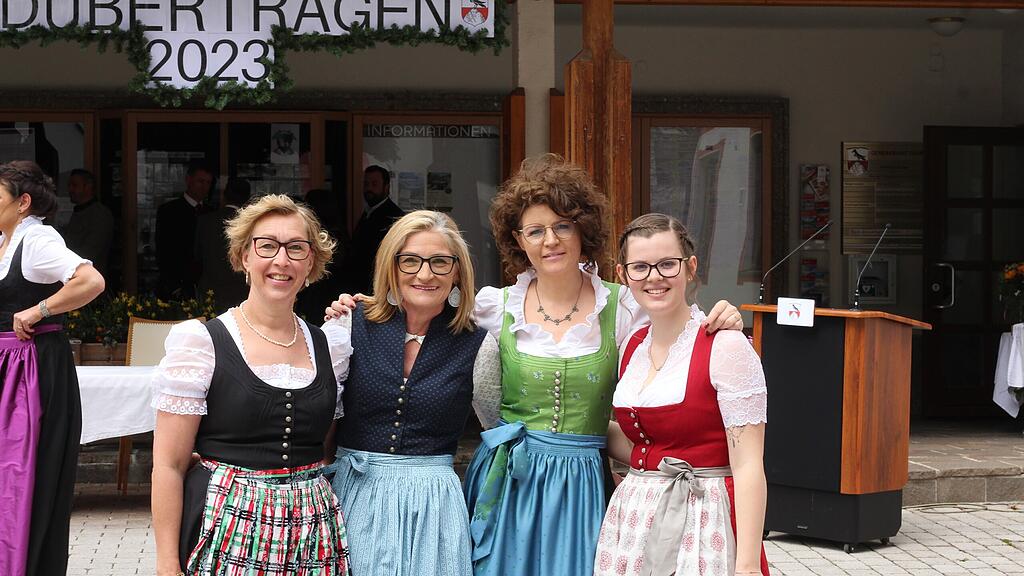 Lad\u00fcbertragen in Ramingstein