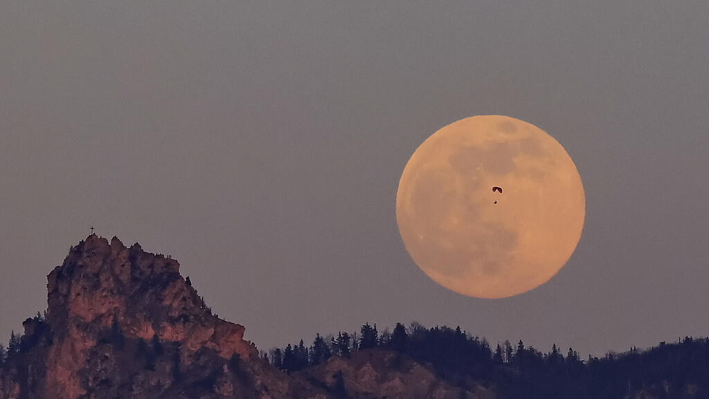 Supermond in Salzburg am 26. April 2021