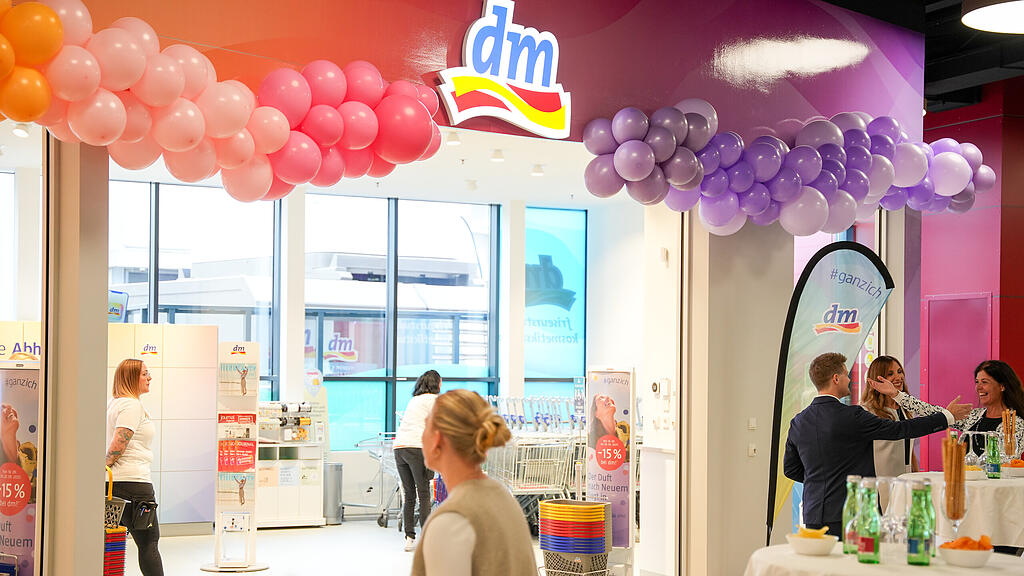 Im Anschluss gab es noch einen Rundgang durch die neue dm- und Billa Plus Filiale.