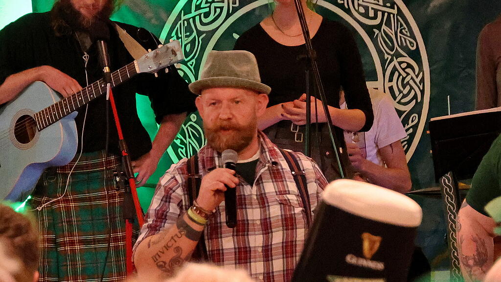 St. Patrick\u00b4s Day im Br\u00e4ust\u00fcbl Kaltenhausen