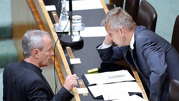 Pilz und Lopatka sind für transparente Kontrolle